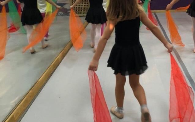 Bremorou 2 Nastri Da Danza Per Bambine E Adulti – 2 Metri, Con Bacchetta, Scintillanti, Per Ginnastica Ritmica E Spettacoli